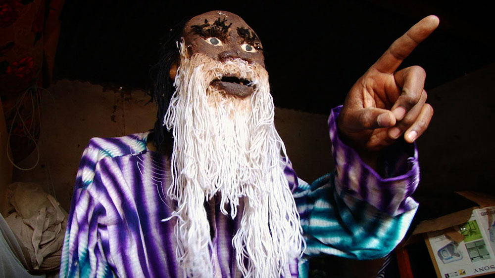 ElCementeroMarionetes_frame1